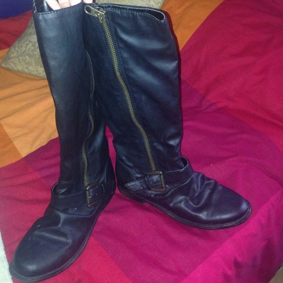 black high boots