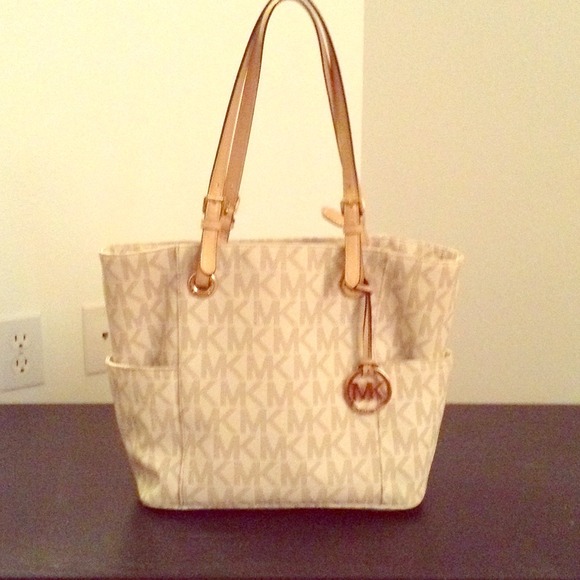 🌻Michael Kors Tote🌻