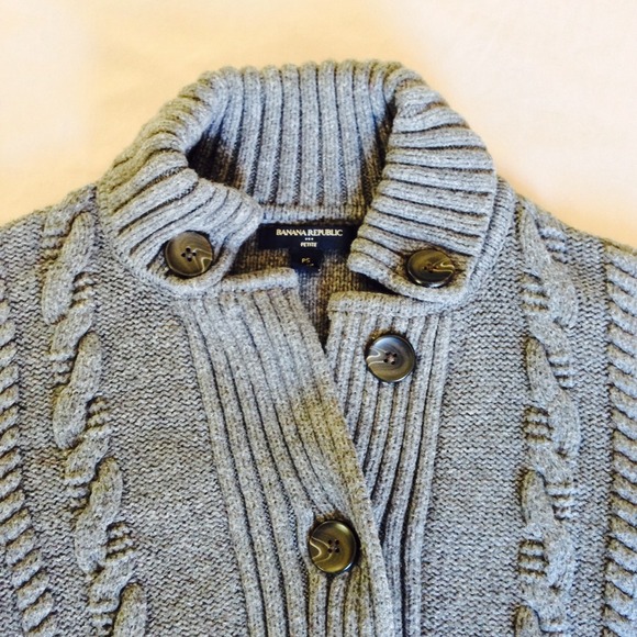 Banana Republic sweater.. - Picture 2 of 4