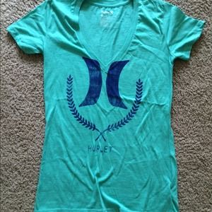 Womens Hurley shirt size M! Only worn to try on.