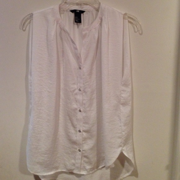H&M Tops - H&M white Sleeveless top