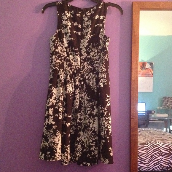 B&W Floral Dress - Picture 2 of 2
