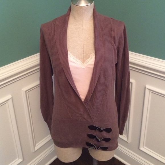 Taupe/Brown sweater