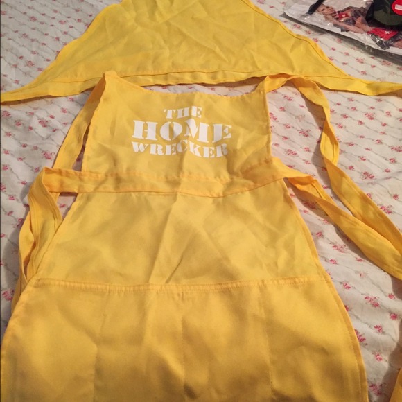 Accessories for home wrecker costume