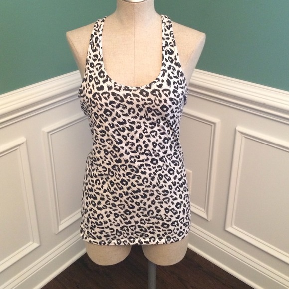 Victoria's Secret Black/white leopard print tank