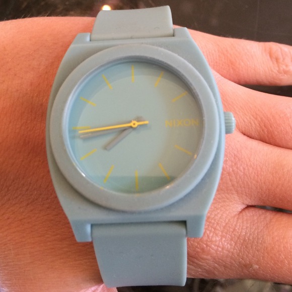 Nixon watch