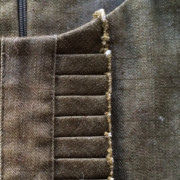 🍎 SOLD 🌿V🌿 Deep olive shift dress - Picture 2 of 3