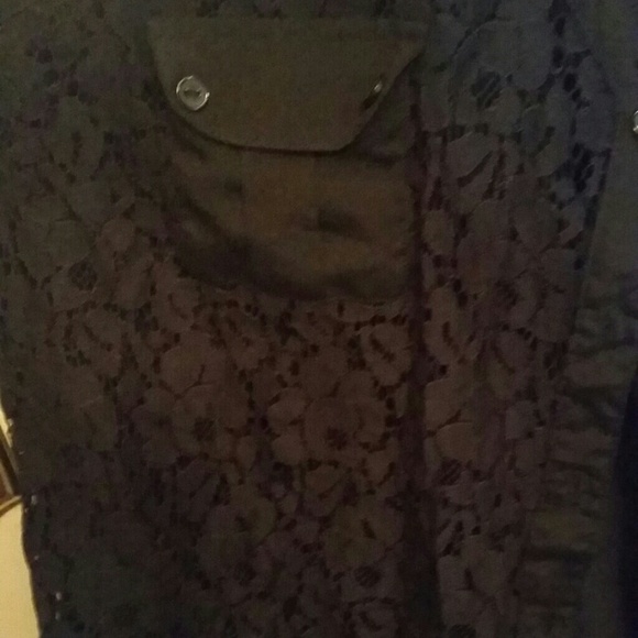 Black lace tank - Picture 3 of 4