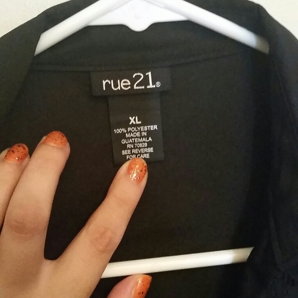 Black lace tank - Picture 4 of 4