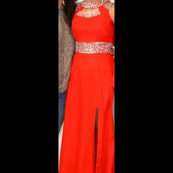 Gorgeous red prom dress (only worn once)