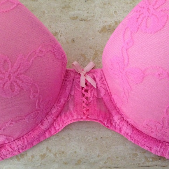 Betsey Johnson Hot Pink Bra 🎀