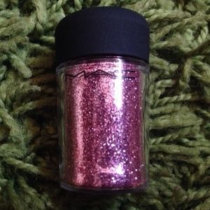 MAC glitter