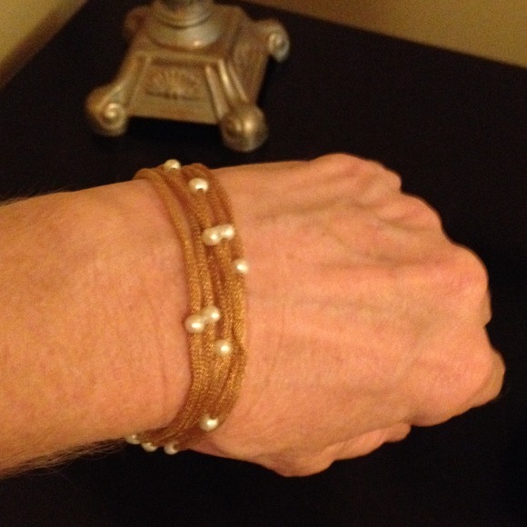 Jewelry - 14k soft gold bracelet