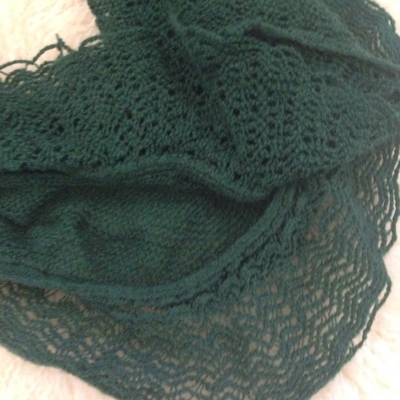 100% acrylic scarf time for fall lacy w/ ruffles - Picture 2 of 3