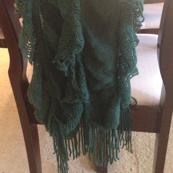 100% acrylic scarf time for fall lacy w/ ruffles - Picture 3 of 3