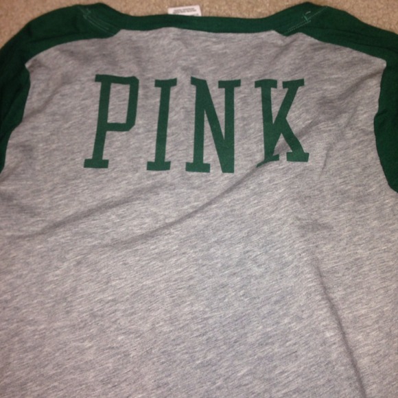 Vs pink university shirt - Picture 2 of 2