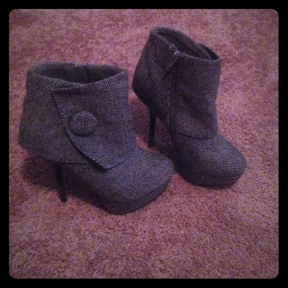 Grey and Black heels. Ankle boots