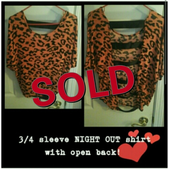 *SOLD* Coral leapord print shirt with open back