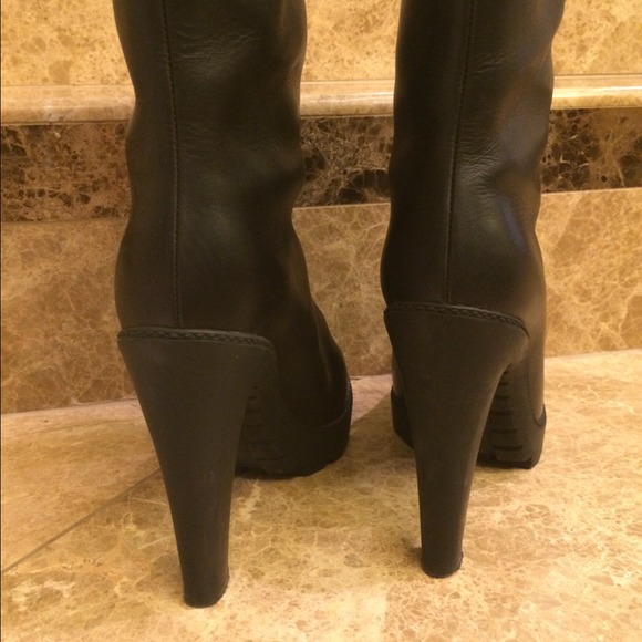 Christian Dior Initiales Boots - Picture 2 of 3