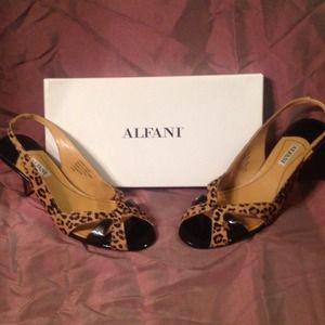 Alfani Leopard Sling Backs New!