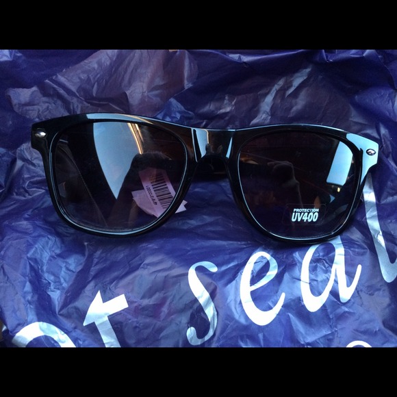 Sunglasses black with colored graphic sides