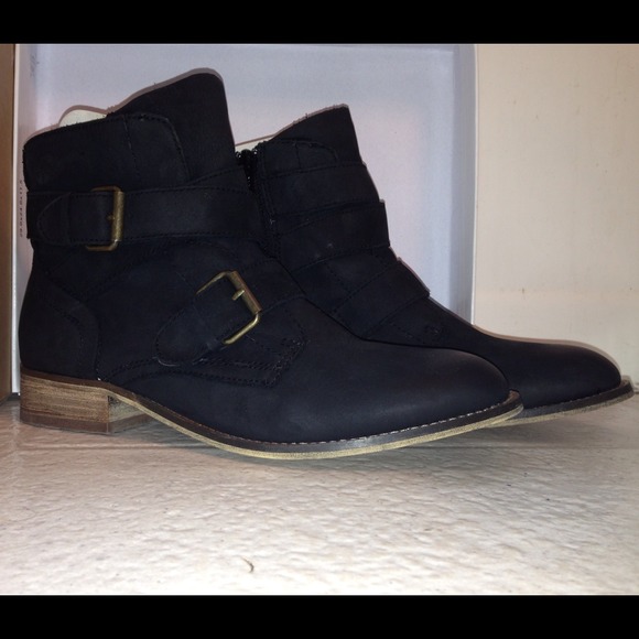 🌟BRAND NEW Steve Madden Teritory Boots - Picture 4 of 4