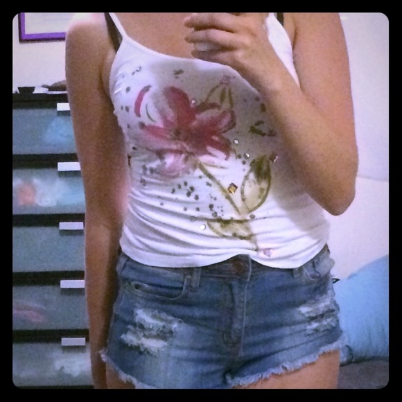 Vintage tanktop with floral design