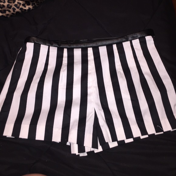 Stripe shorts