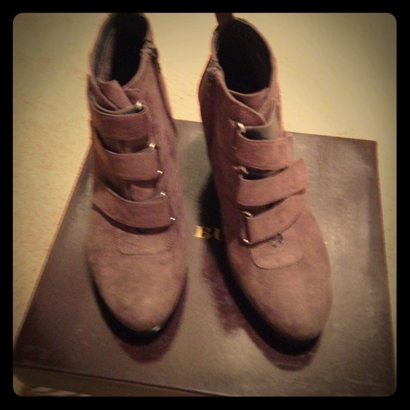 *SOLD another site* Ankle boot