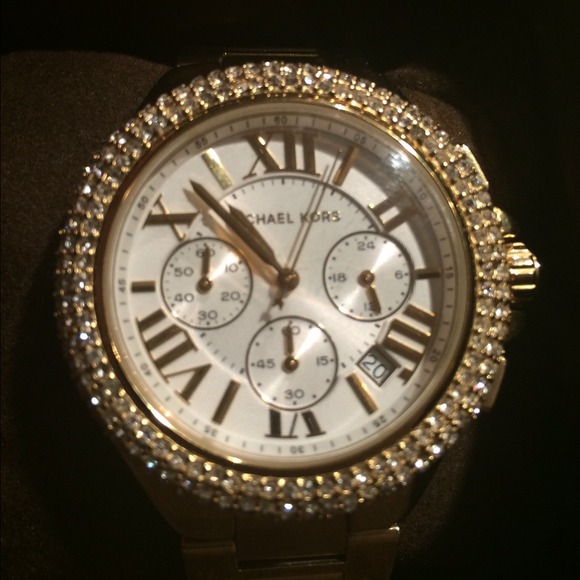 🚫SOLD🚫 MK Gold Watch with rhinestones - Picture 4 of 4