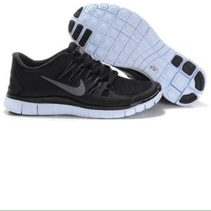 SALE 🎉Nike Free 5.0