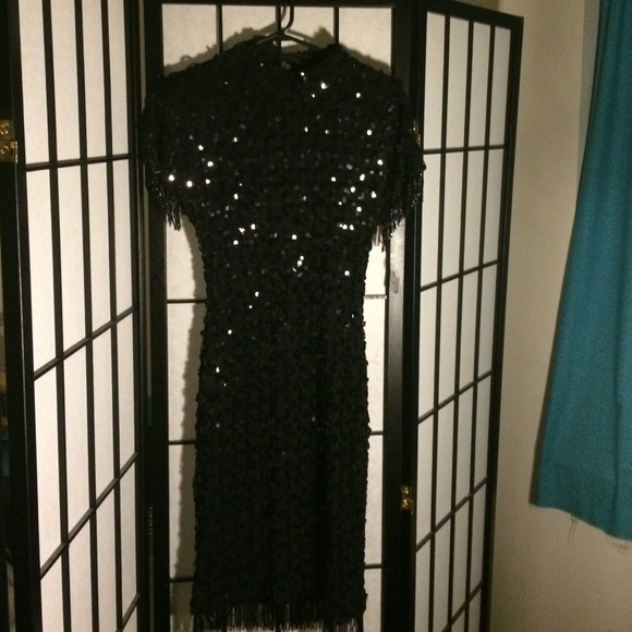 Elegant black dress .black sequins. Perfect dress