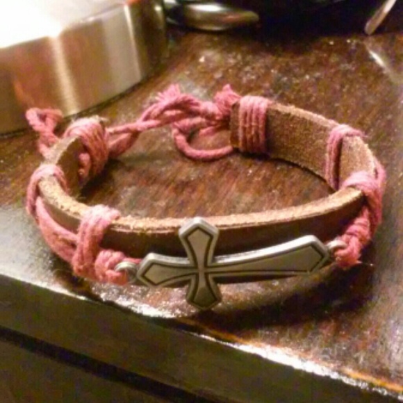 Bracelet - Picture 1 of 1