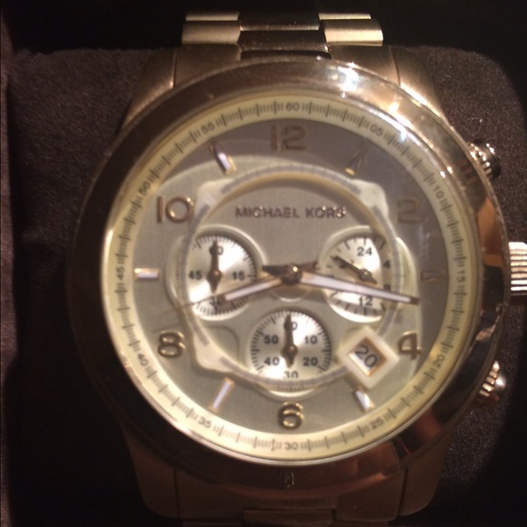 🚫MK Gold watch🚫SOLD🚫 - Picture 3 of 3