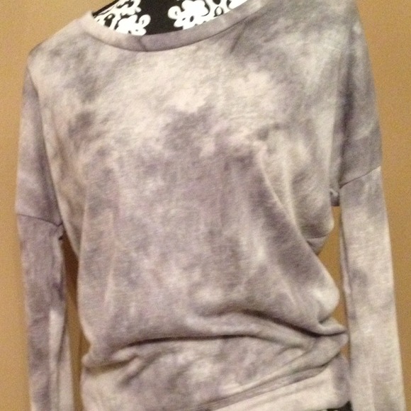 Grey print shirt