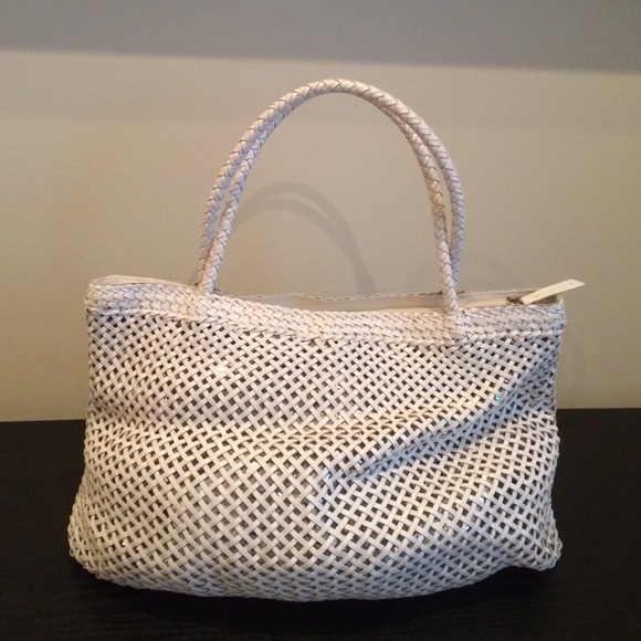 Cache Handbags - 🔴Reserved🔴Cache White Leather Handbag