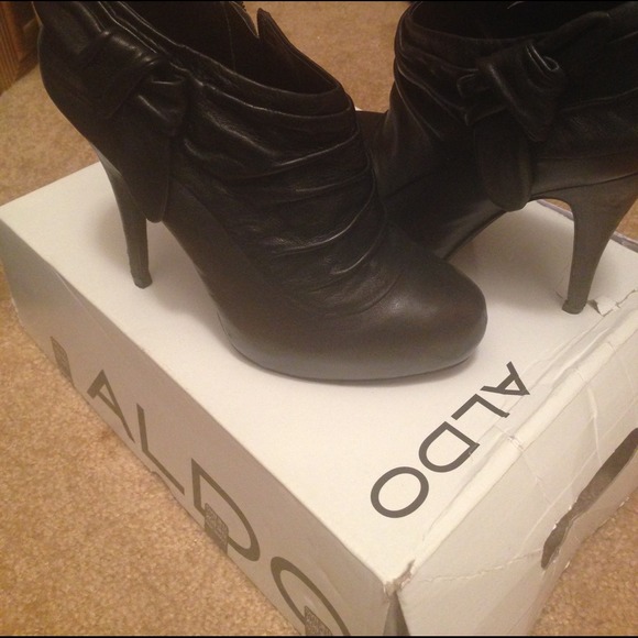Aldo black shoe boots