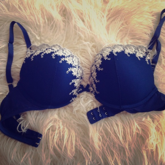 Aerie blue bombshell bra with lace
