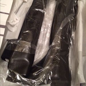 New Stuart Weitzman 5050 Boots