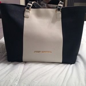 Juice couture purse!