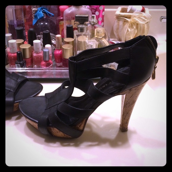 Black heels Like New wore once**