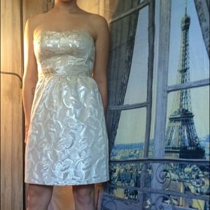 The Perfect Dress for the Holidays