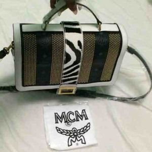 MCM Satchel Medium