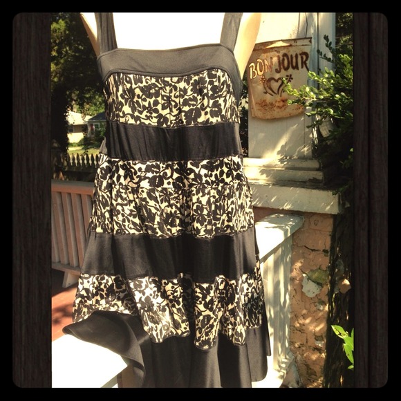 Diane von Furstenburg silk party dress - Picture 1 of 4