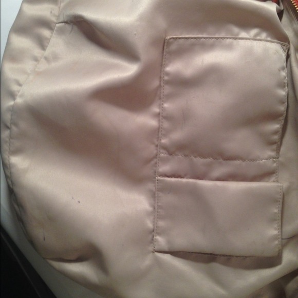 More pics of Coach Madison Lindsay satchel