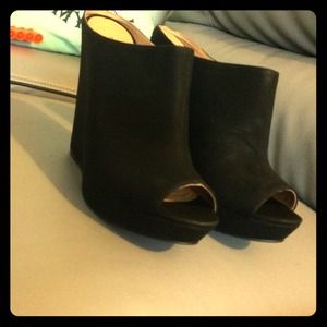 Chinese laundry wedges