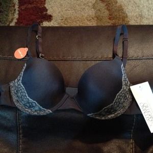 Nwt Gilligan & O'Malley push up bra 34b