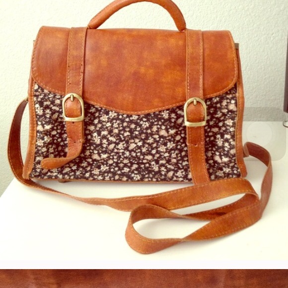 Brandy satchel