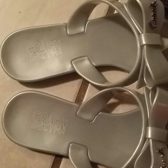 Authentic coach - Picture 3 of 4