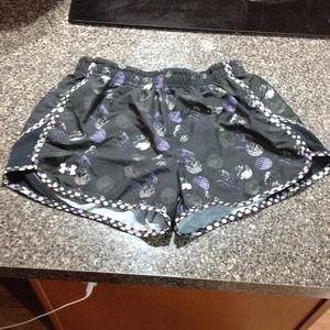 Women's XS running shorts heat gear under armour